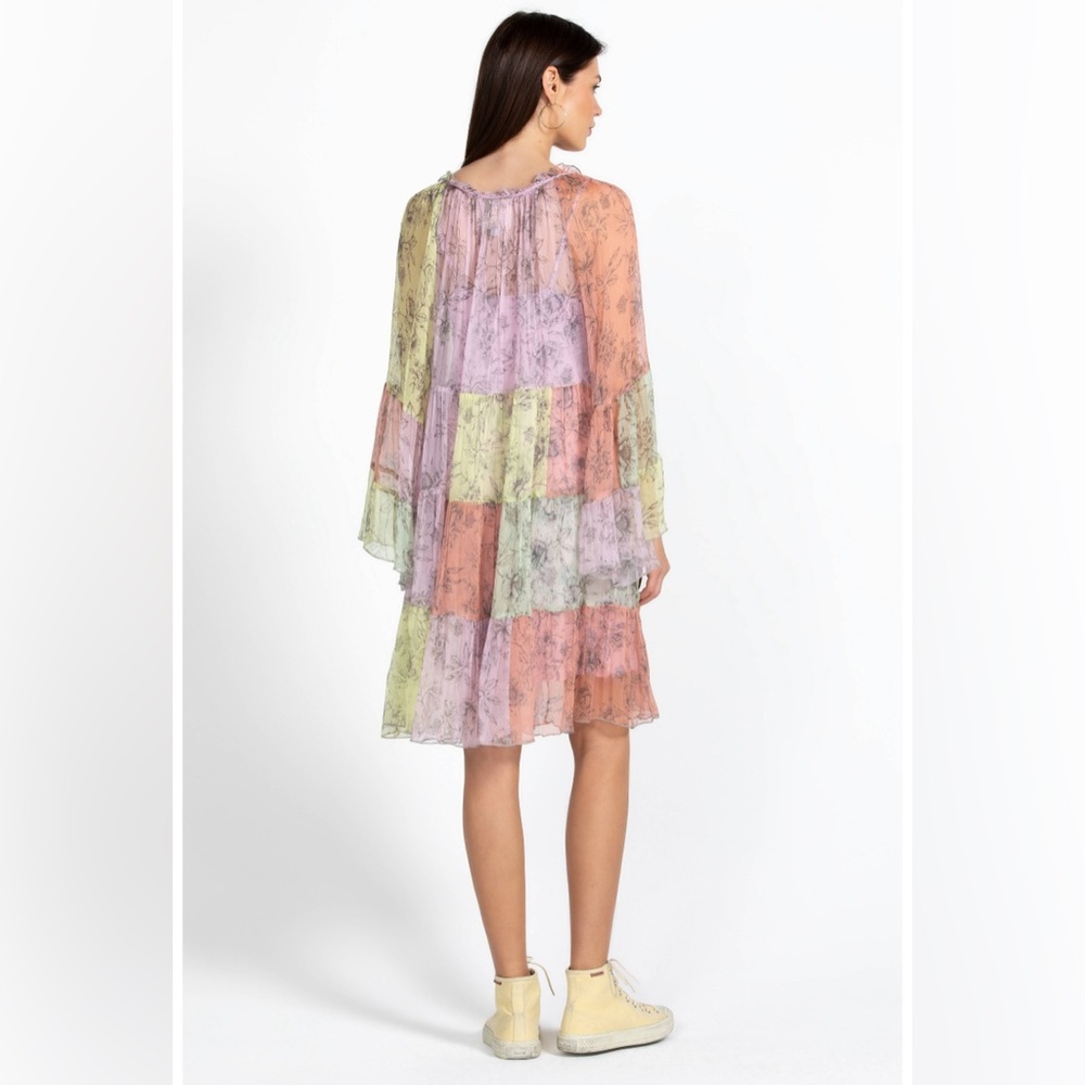 JOHNNY WAS PETUNIA MINI DRESS
PERFECT FOR SUMMER DAYS TRIPS AND NIGHTS - Picture 4 of 6